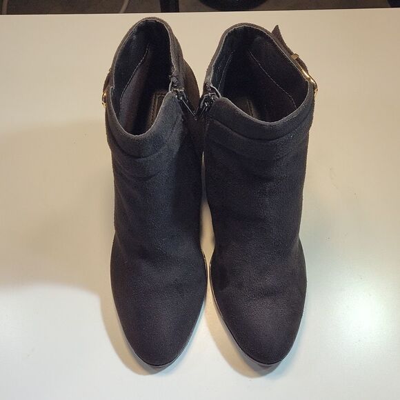 FOREVER SUEDE ANKLE BOOTIES ZIPPER CLOSURE - Picture 4 of 12